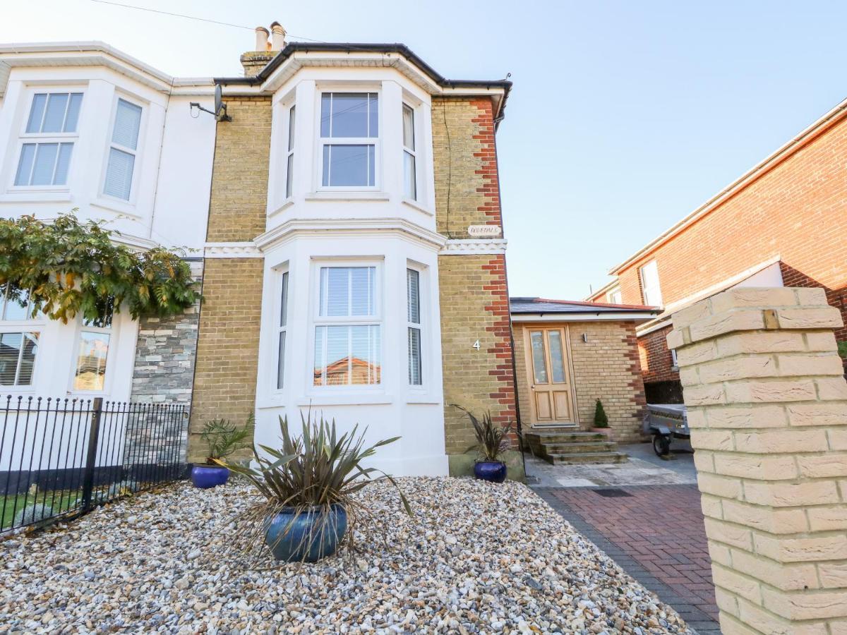 Dovedale Villa Ryde  Exterior photo